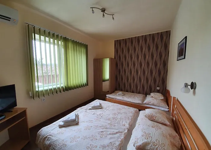 Ladik Vendeghaz בית הארחה 3*