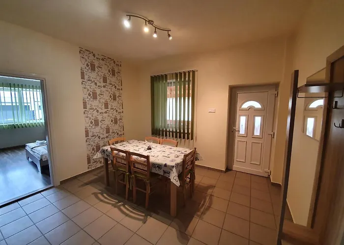 Ladik Vendeghaz בית הארחה